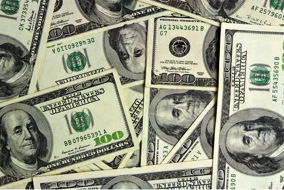 The money pours in to fund online learning startups while the public